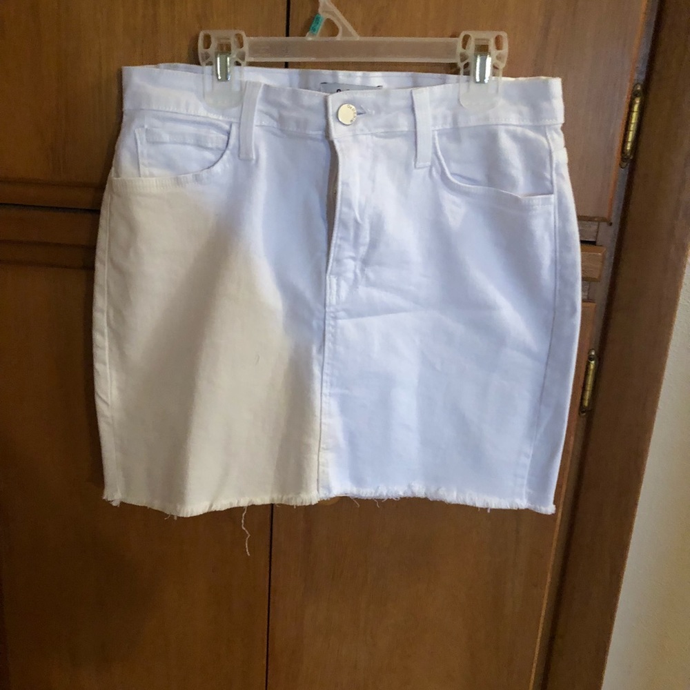 NWOT white denim skirt, L